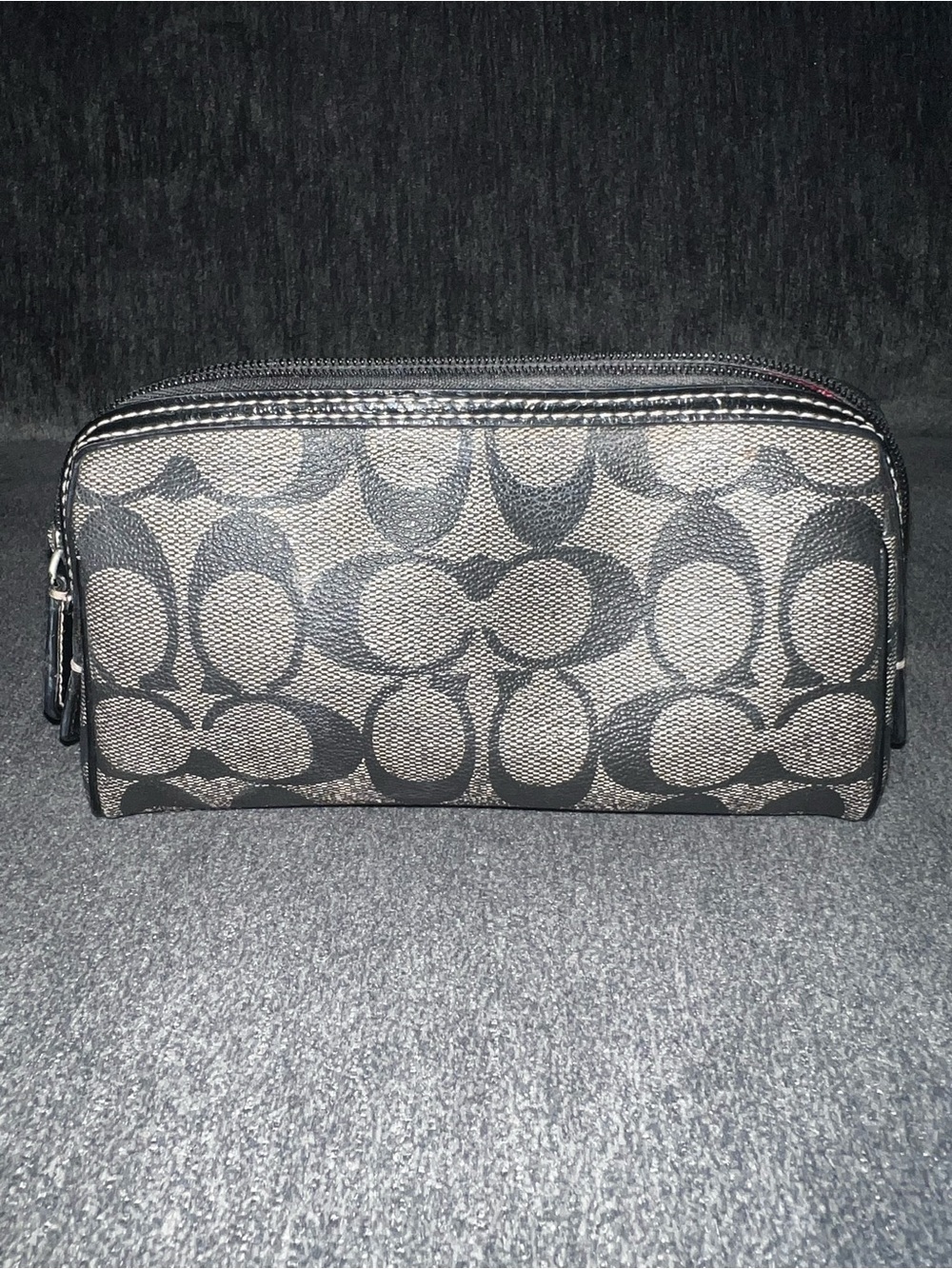 Coach Women’s Signature Canvas make up Black